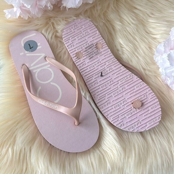 Calvin Klein Flip Flops Size 7 - Picture 3 of 4